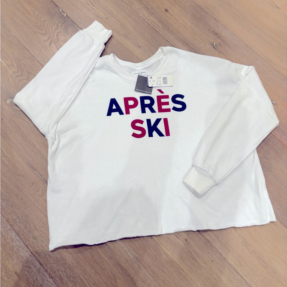 Grayson Threads NWT Apres Ski Sweatshirt
